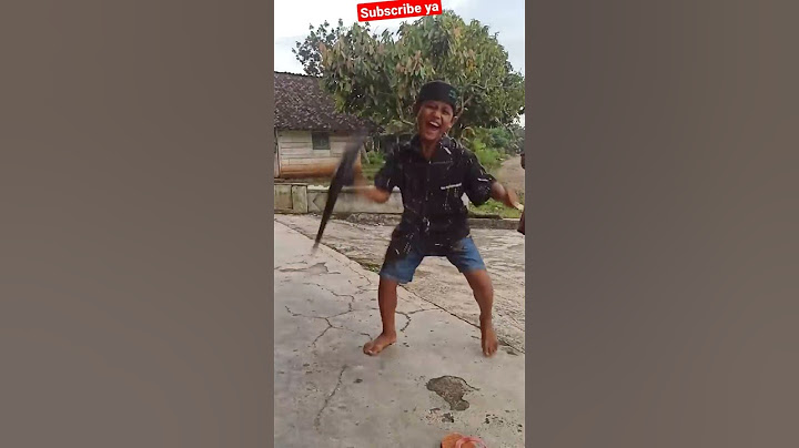 Mainan Sarung #shorts #suasanapedesaan #anakdesa #sarung #maianananak #pecut #perangsarung