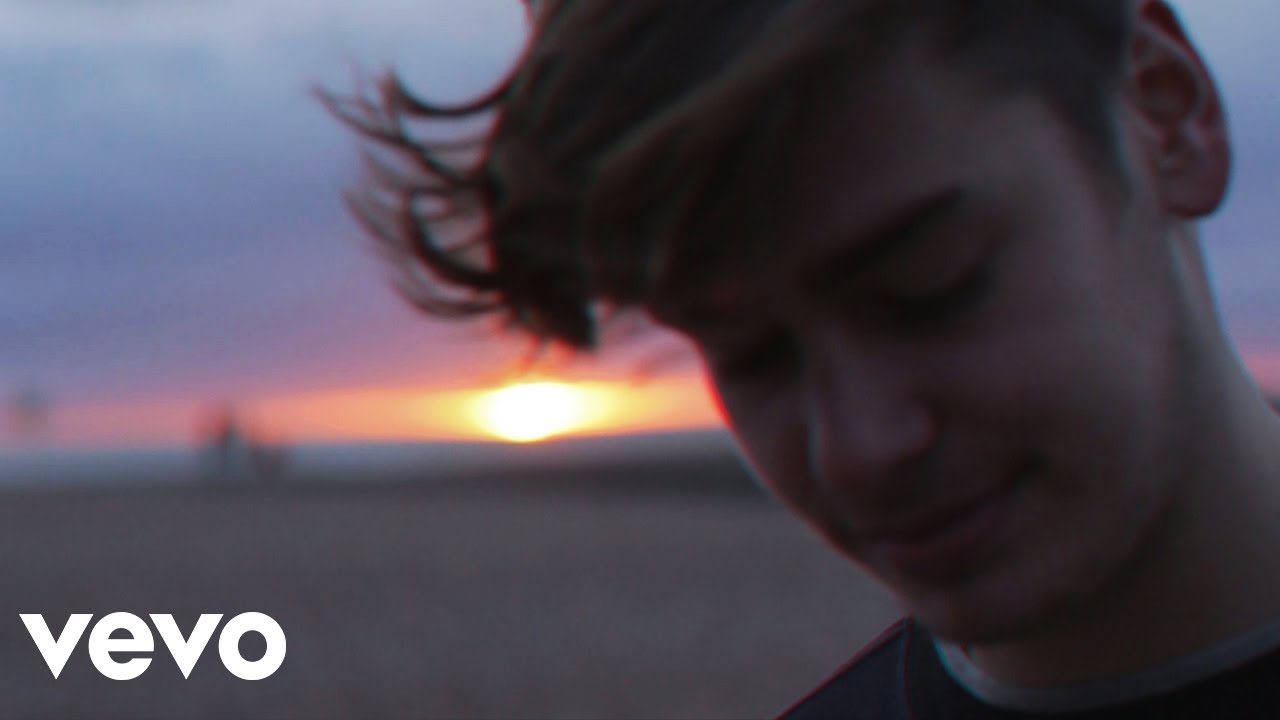 John Buckley - Sleeping bags for two (Official Video)