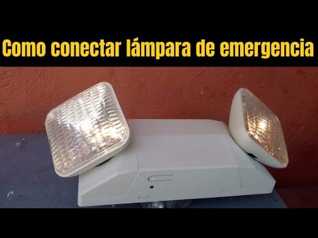 Casa Aides - Sabés como funciona la luz de emergencias? 🤔 👉 Cuenta con  una batería interna recargable y, de esta manera, su sistema de iluminación  se activa automáticamente cuando hay falta