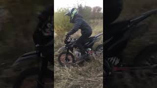 Неудачная попытка переехать реку. Питбайк. #shorts #motorcycle #4k #offroad #питбайки