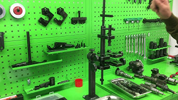 Струбцина для разборки и сборки форсунок Common Rail и насос форсунок. ST01