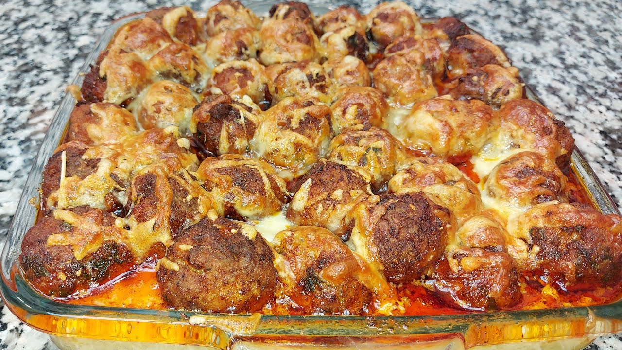 MASAYA KOYMAMLA BİTMESİ BİR OLDU  KOLAY VE PRATİK KÖFTE PATATES TARİFİ. . LEZZETLİ YEMEK TARİFİ