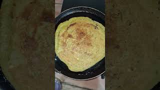 radhe radhe ☺️ moong daal chila #trendingshorts #healthy #breakfast #food #recipe #viralvideo #cook