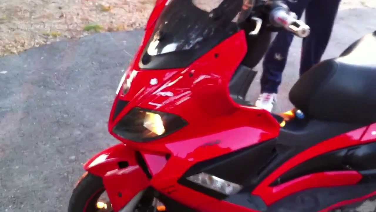 Gilera Nexus 125 Malossi - YouTube