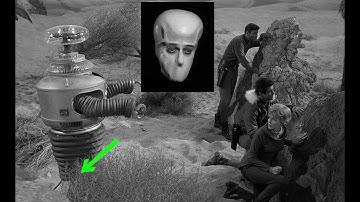 Lost In Space TV Series "Invaders From The Fifth Dimension"