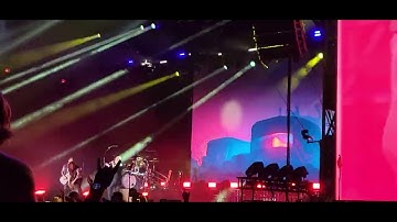 Disturbed - Indestructible (Live)