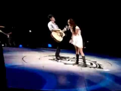 Nick Jonas & Miley Singing Before The Storm(LIVE) ...