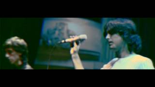 Indios - Asfalto (video oficial) chords