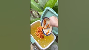 Thùng nước đá quá tiện lợi làm nước cũng tiện