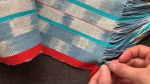 Overhand Knot Edge for Weaving