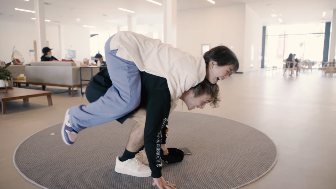 Джош похищает Хину?!