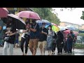 【马国大选】 2117万马来西亚选民雨中投票