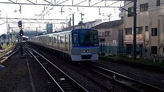 相鉄8000系8712編成各停横浜行　二俣川駅到着