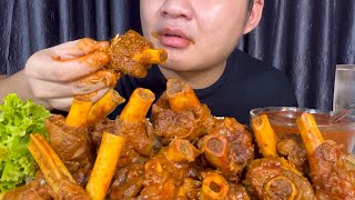EATING HUGE SPICY MUTTON LEG PIECES CURRY || EATING DELICIOUS SPICY MUTTON CURRY | NORTHEAST INDIA