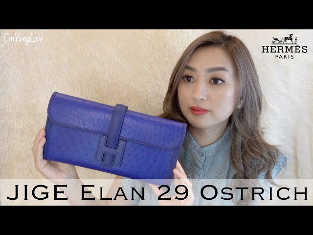 Review - Hermes Jige Elan 28 Clutch. What can fit in it? 