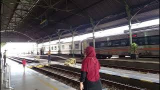 Keberangkatan Kereta Api Eksekutif Taksaka dari Stasiun Kutoarjo ke Yogyakarta