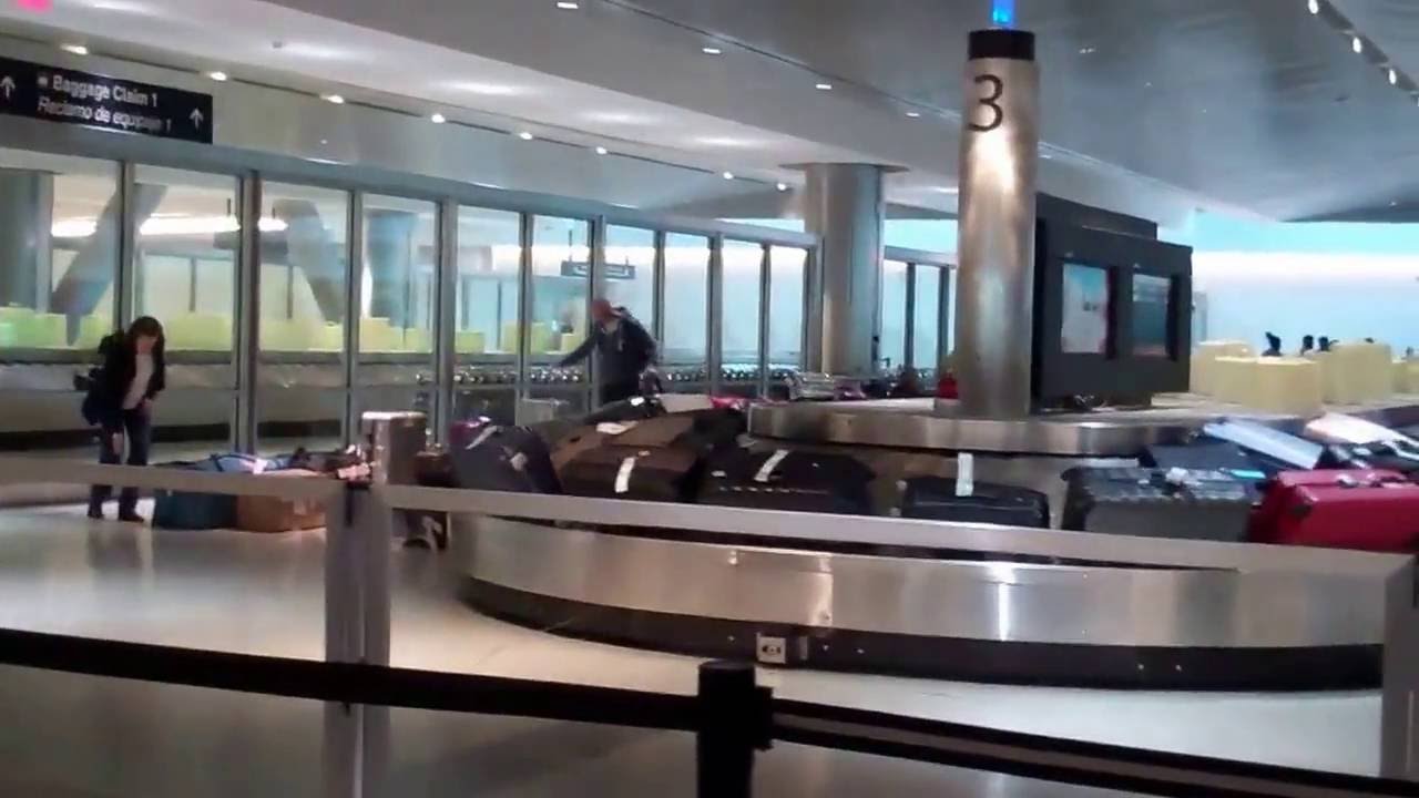 Connecting Flights through Houston is a Fiasco