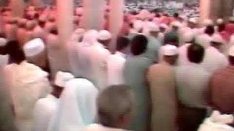 تلاوة سورة المائدة للشيخ علي جابر من التهجد لعام 1402 هجري