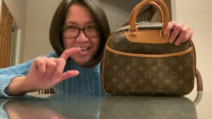 WHAT'S IN MY BAG 2021  LOUIS VUITTON MONOGRAM TROUVILLE..*REDO* 