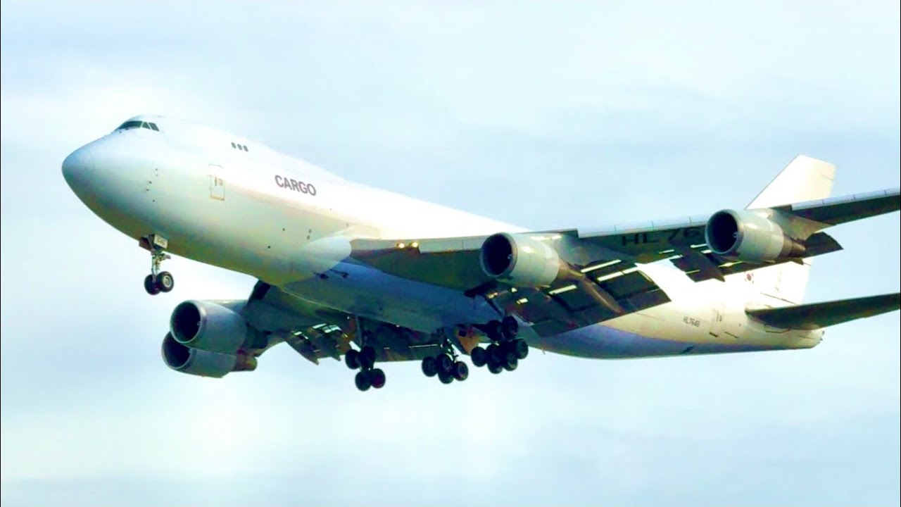 Quite a lot of RARE & SPECIAL planes! - 25 Minutes Singapore Changi Airport Planespotting ✈️