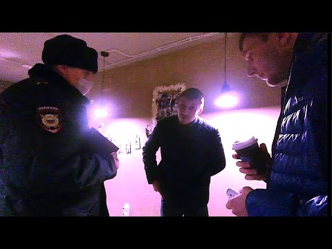 Cдаёмся полиции. В бизнес-центре снимать нельзя !