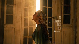 Смотреть клип Raelynn - It'S Happening Right Here