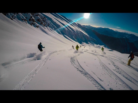 Vidéo: Héliski Avec CMH Gothics Lors D'un Hiver Monstre En Colombie-Britannique - Matador Network