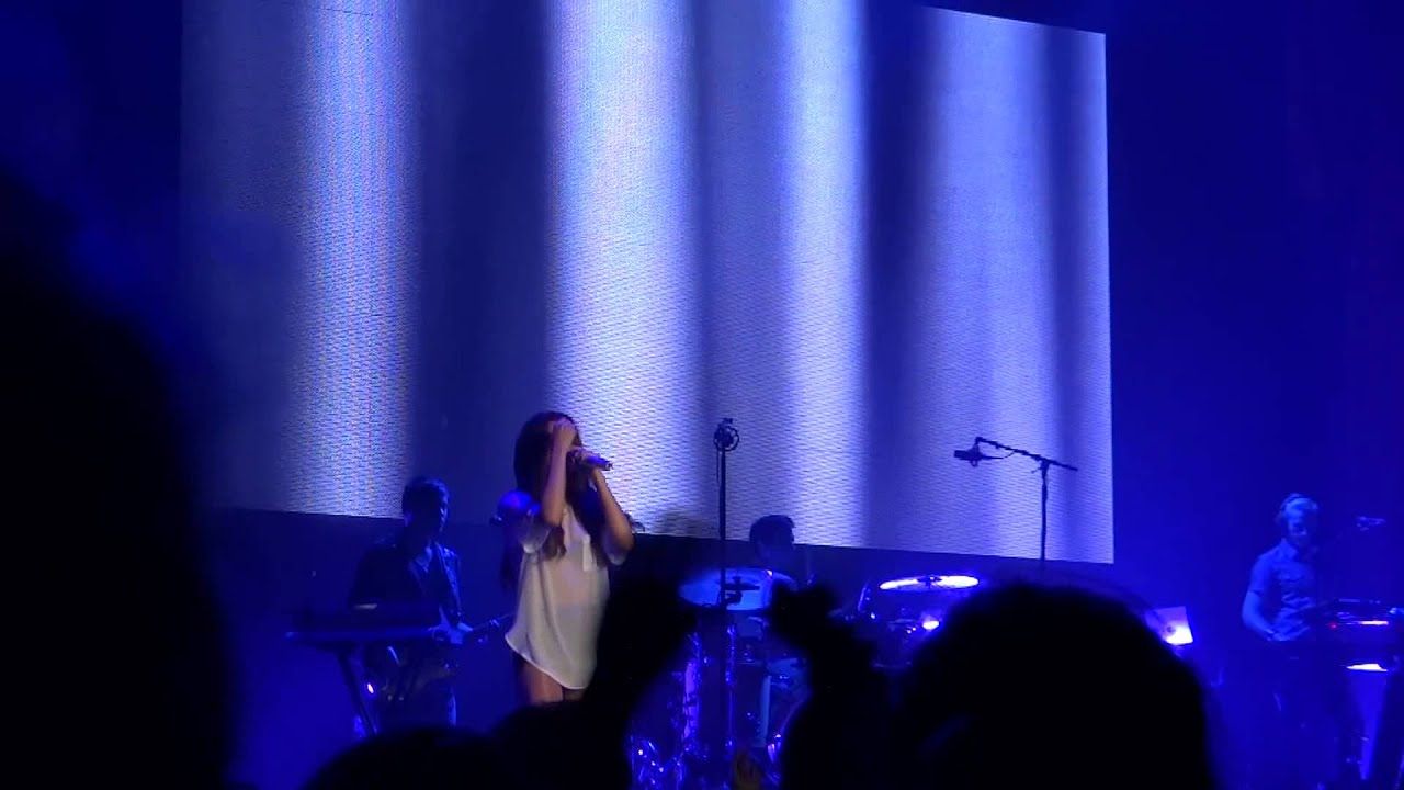 Selena Gomez - Love You Like a Love Song, Amsterdam 2013