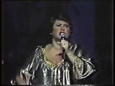 Et moi je chante Ginette Reno en concert Fev 1982 - YouTube