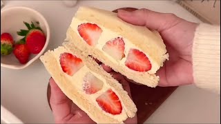 دخل علـ ي بالغر فه ولماشافني ناايمه سحبني من السرير طحت وقال😳💖