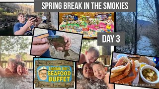 Caption Jim’s Seafood buffet, fishing at Herbert Holt Park, and hot tub fun!