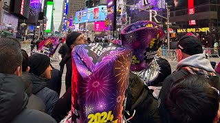 New Year’s Eve Times Square 2024🏙️ Love New York City 💝🗽🇺🇸 #newyorkervideo #nuanpainy