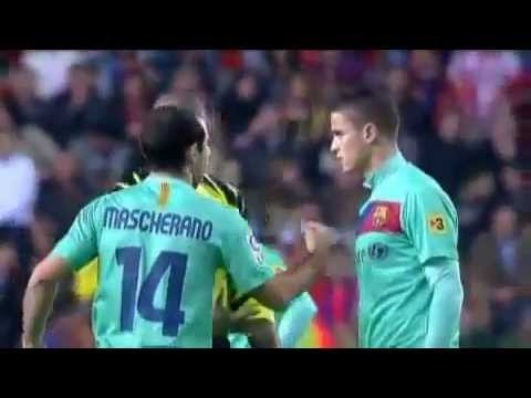 victor valdes is trying to speak english with ibrahim afellay! + translation