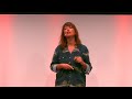 Et si s'éloigner c'était enfin se rapprocher de soi ? | Sandrine Quetier | TEDxEMLYON