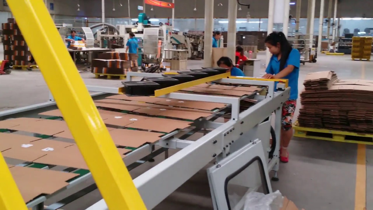 MD-CHM Automatic Carton Handle Mounting Machine - YouTube
