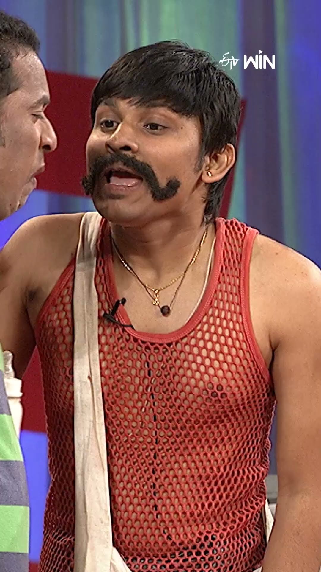 #shorts - దొంగకి సహకరిస్తున్న ఓ మంచి బాలుడు..! #jabardasth #comedy #kirrakRP