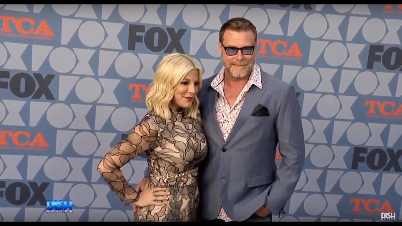 TORI SPELLING ROLEPLAYS AS 'DONNA MARTIN' FOR DEAN MCDERMOTT YouTube