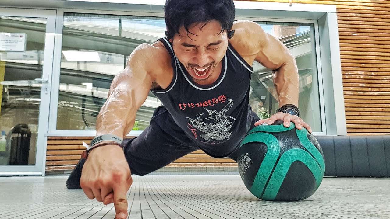 Je fais des pompes à 1 DOIGT - Mon entraînement fonctionnel, sans matériel de muscu. se muscler les bras