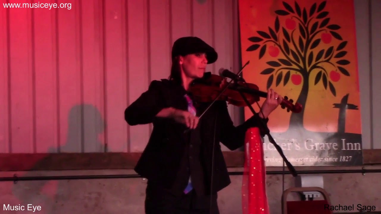 Rachael Sage and Carrington MacDuffie July 2019