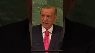 Bi̇ze Denk Olmayanlar Kendi̇leri̇ni̇ Komi̇k Duruma Düşürmektedi̇r