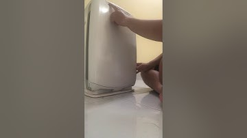 Cách vệ sinh cảm biến bụi máy daikin