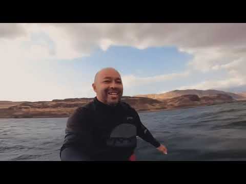 Wing surf – DROPS WING in the middle of the river – Gorge PNW