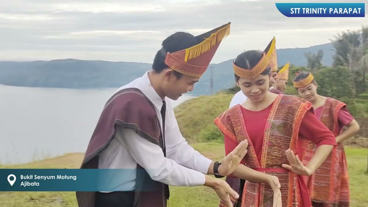 Tortor Batak Arbab di 3 Lokasi Berbeda | Mahasiswa STT Trinity Parapat