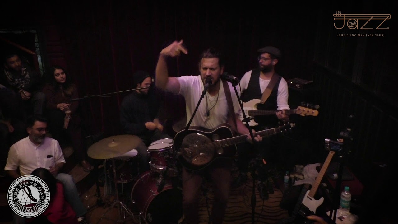 Tarq Bowen - Mama Sold The Vinyl (10th January 2019 - Delhi)