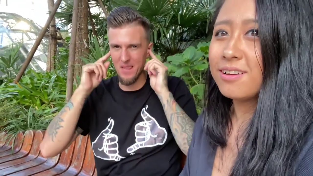 Day in the Life of a Deaf Person in Shanghai, China