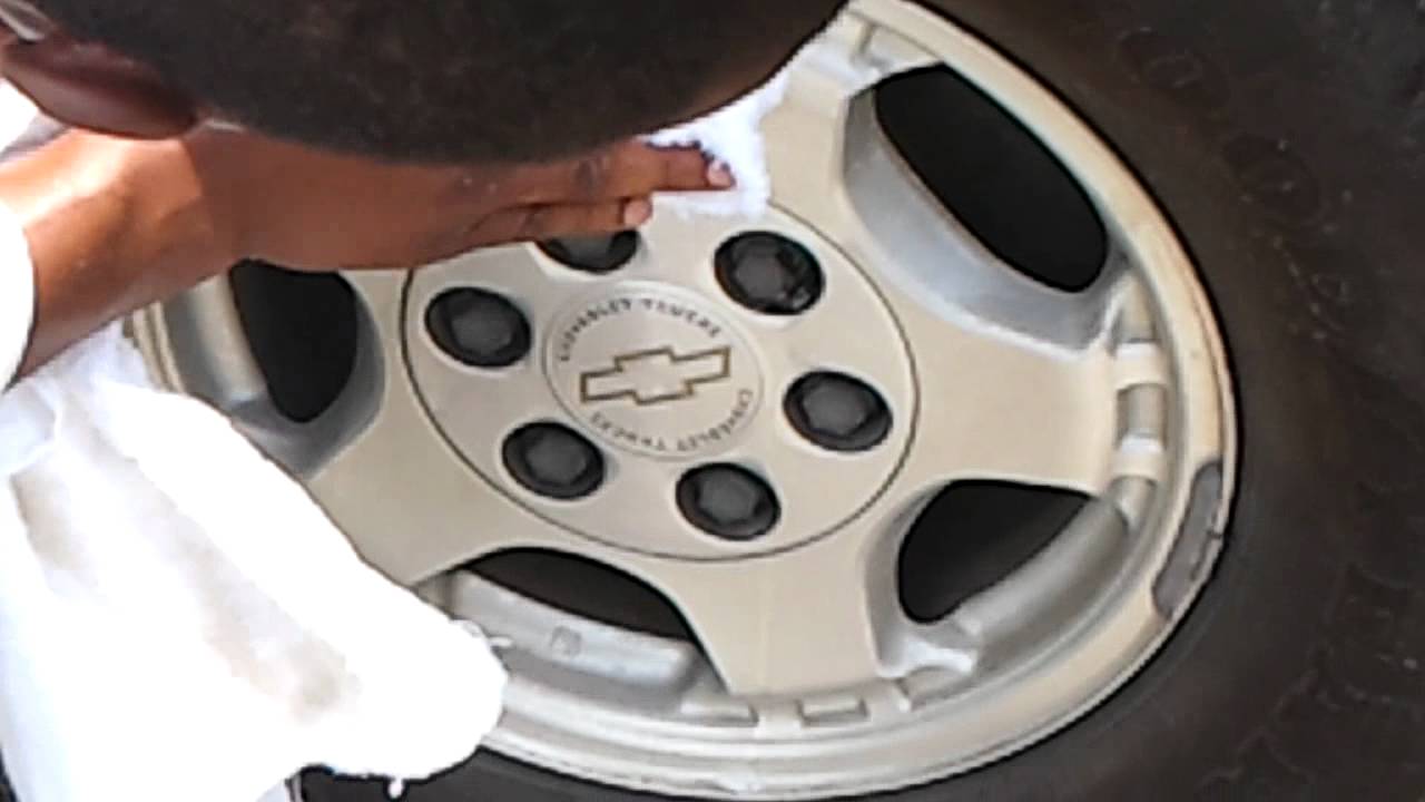 Zack Using calvinjr's to clean rims