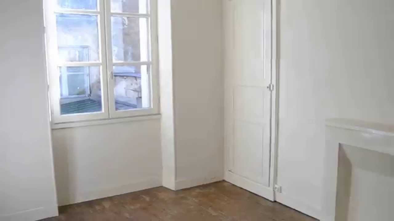 R4194 vendredi sur mer larme à gauche