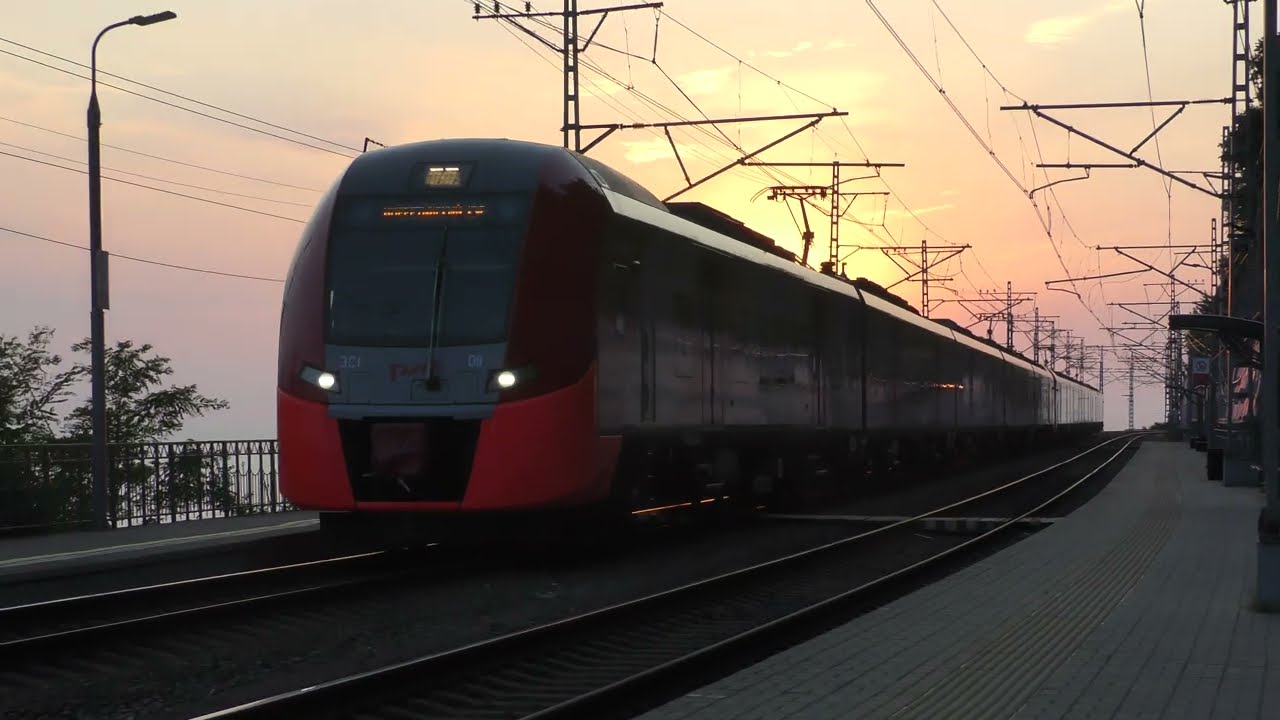 Поезда на пл. ВВС 2024г