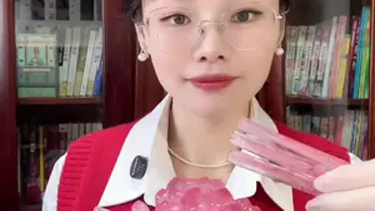 冰条碗 手红冰碗条,条碗冰红手。吃冰长视频 声控吃冰 吃冰达人 声控解压 嘎嘣脆 - YouTube