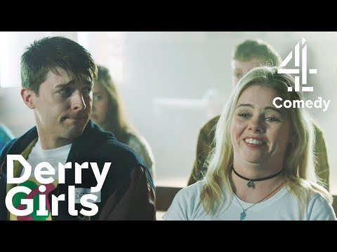 Video: Derry Girls Vægmaleri I Derry, Nordirland